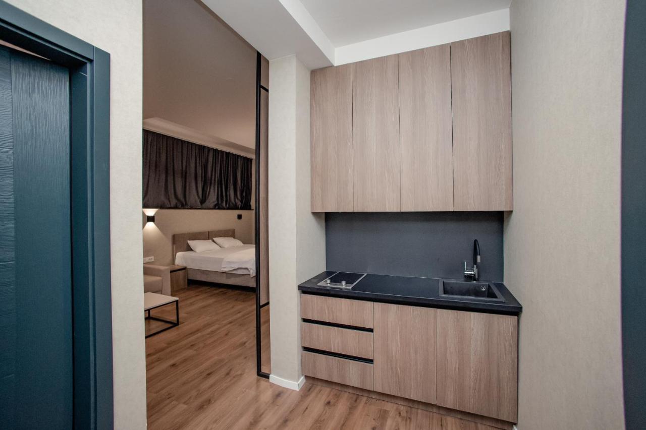 Griffon Bar Food Apartments Struga Exterior foto